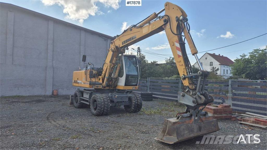Liebherr A 900C Wheeled Excavators
