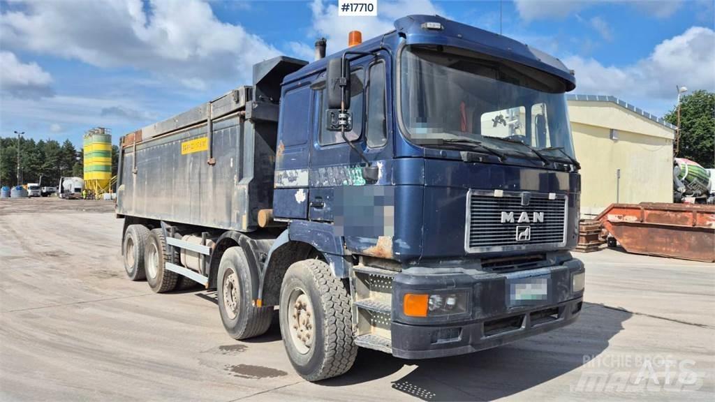 MAN F2000 Dump Trucks