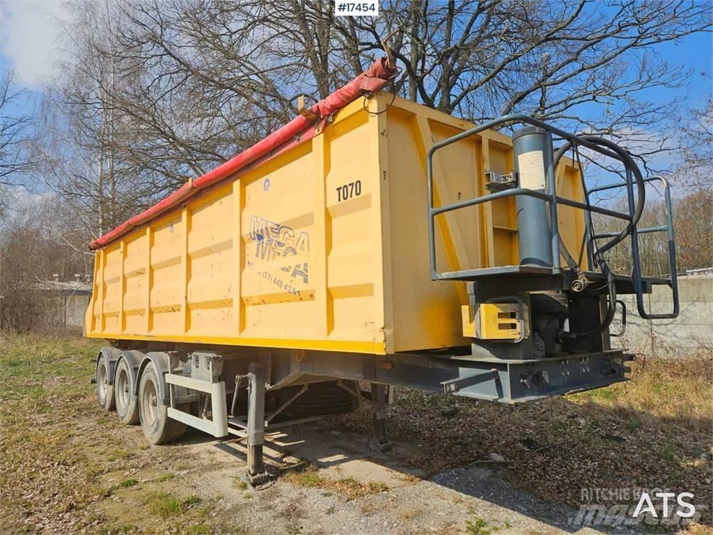 Mega MNW Grain / Hopper / Tipper Trailers