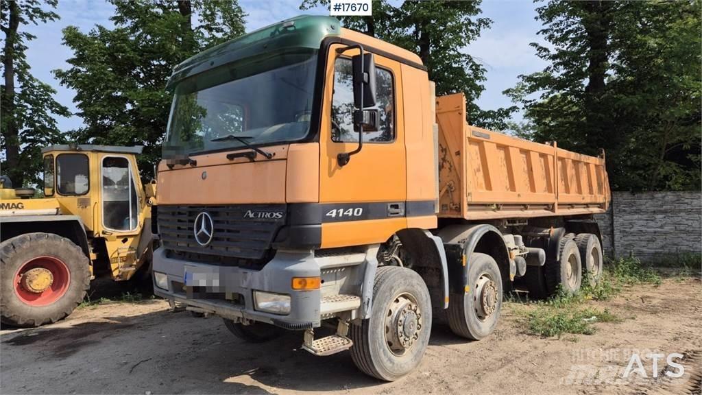 Mercedes-Benz 4140 Dump Trucks
