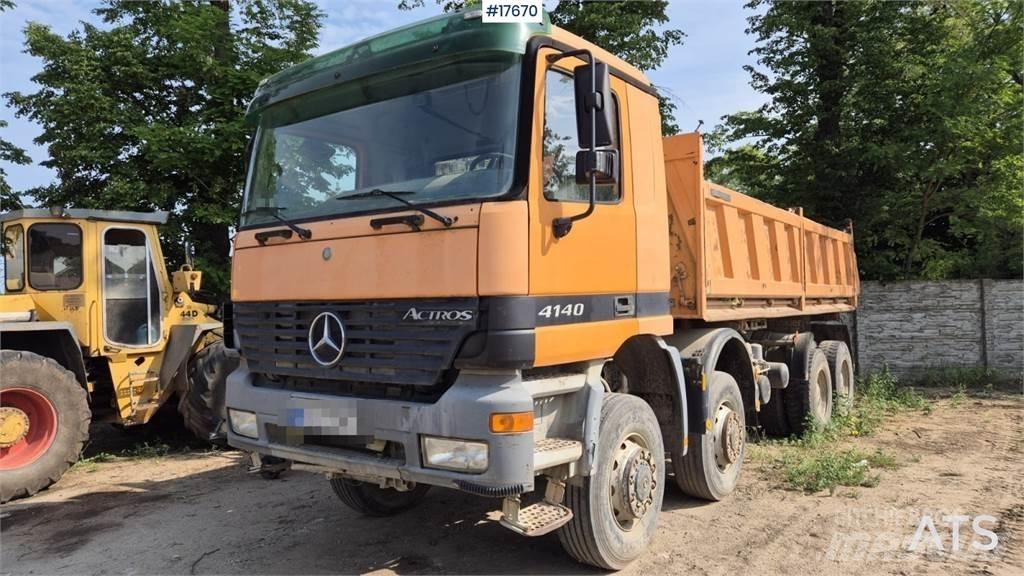 Mercedes-Benz 4140 Dump Trucks