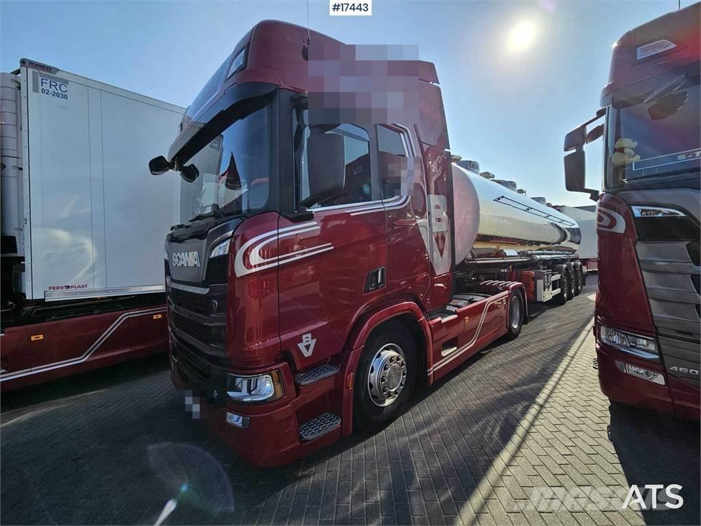 Scania R530 V8 Conventional Trucks / Tractor Trucks