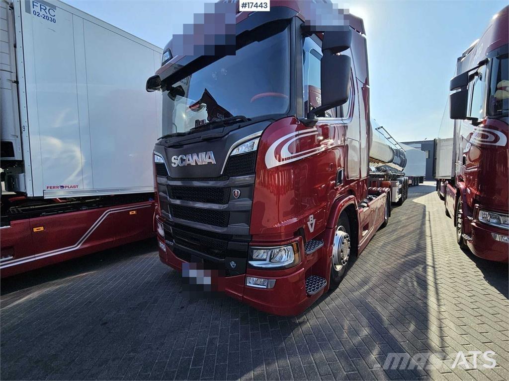 Scania R530 V8 Conventional Trucks / Tractor Trucks