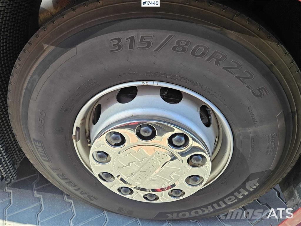 Scania R530 V8 Conventional Trucks / Tractor Trucks