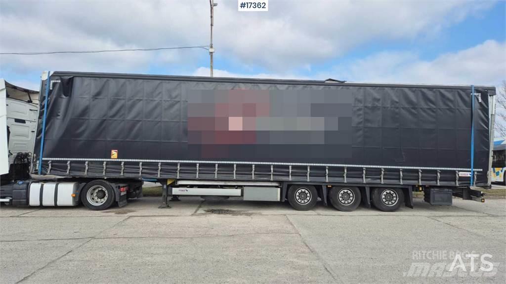 Schmitz Cargobull Curtain  trailers