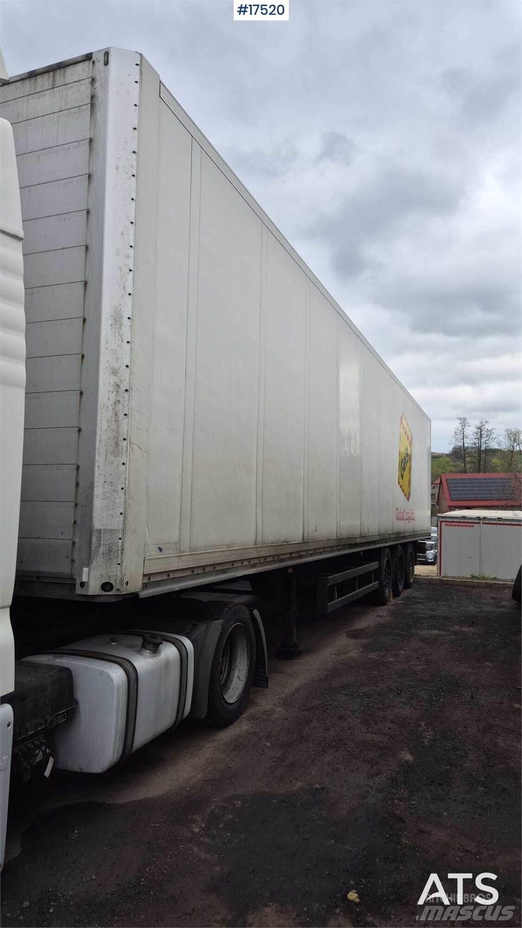 Schmitz SKO 24 Curtain  trailers