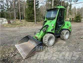 Avant 750 Skid Steer Loaders