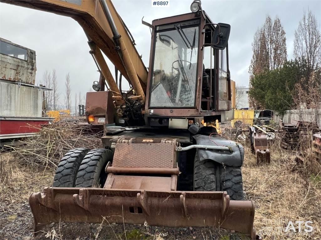 CASE 1088 Wheeled Excavators