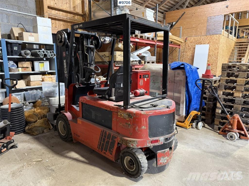 Clark CEM 25 Misc Forklifts