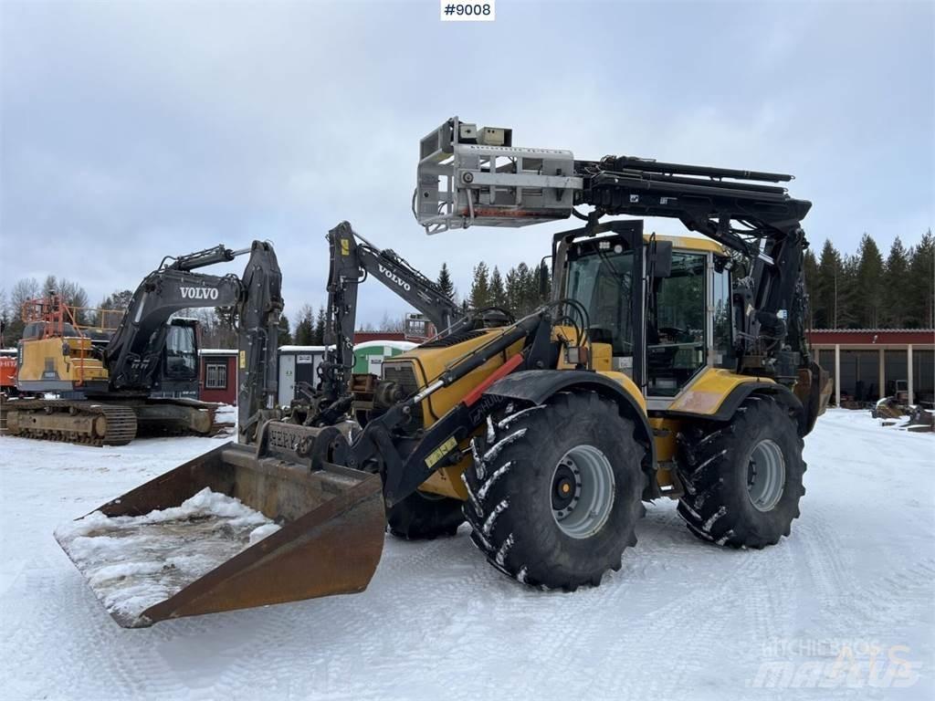 Huddig 1260B Backhoe Loaders