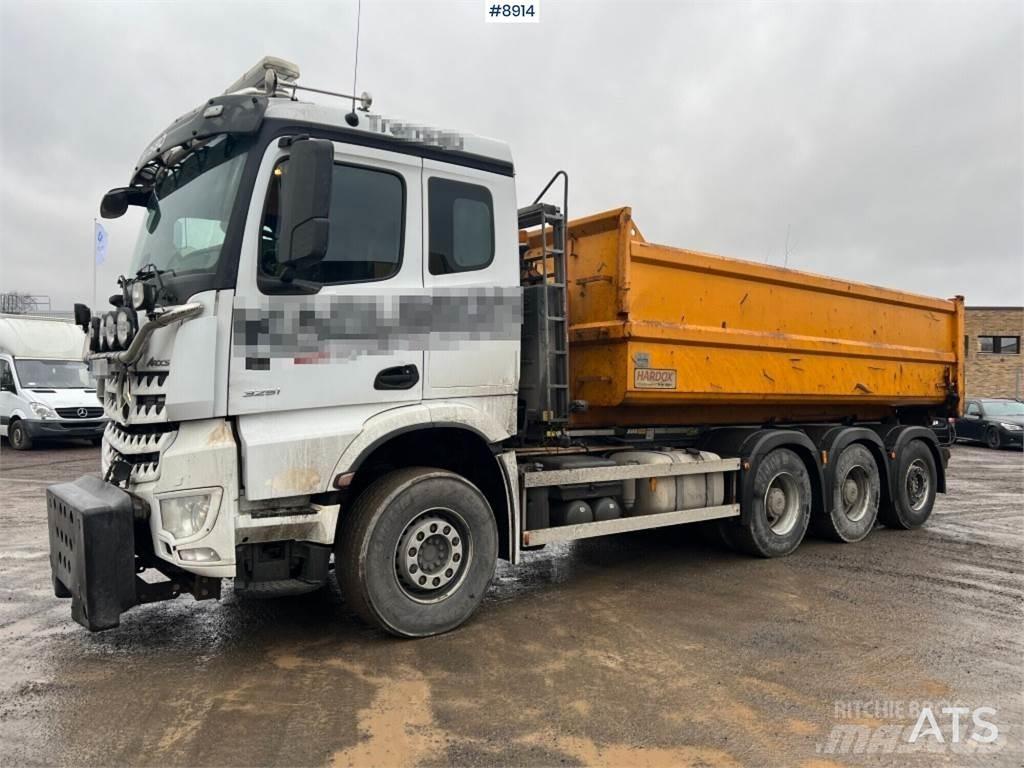 Mercedes-Benz Arocs Hook lift trucks