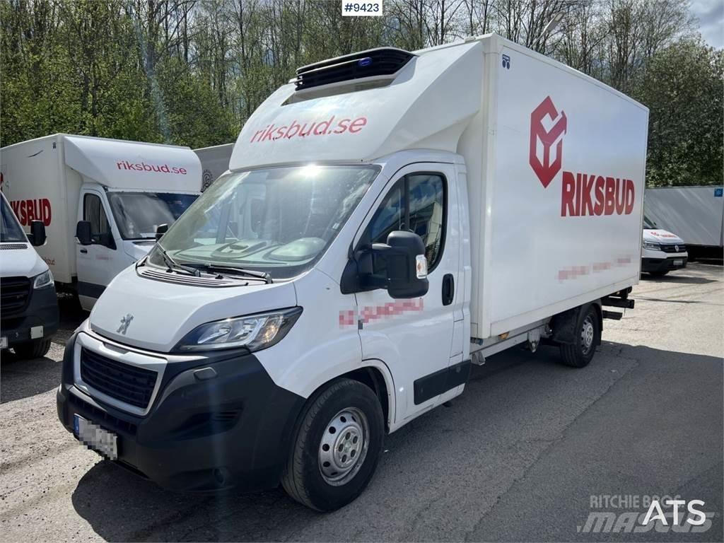 Peugeot Boxer Box trucks