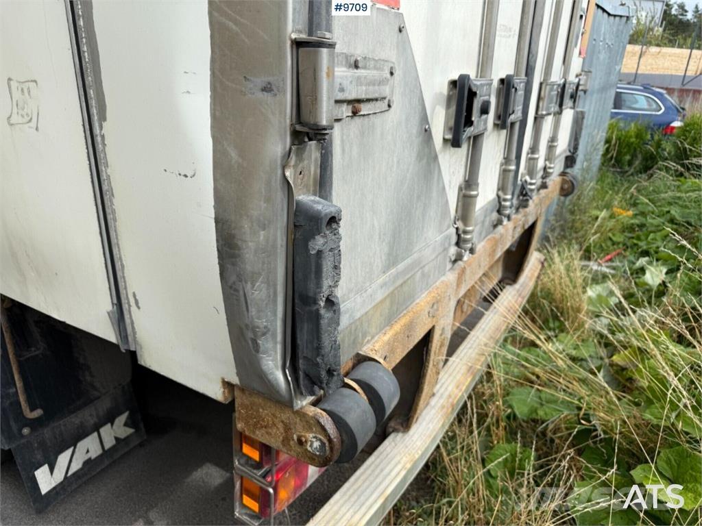 VAK V-4-40 Box body semi-trailers
