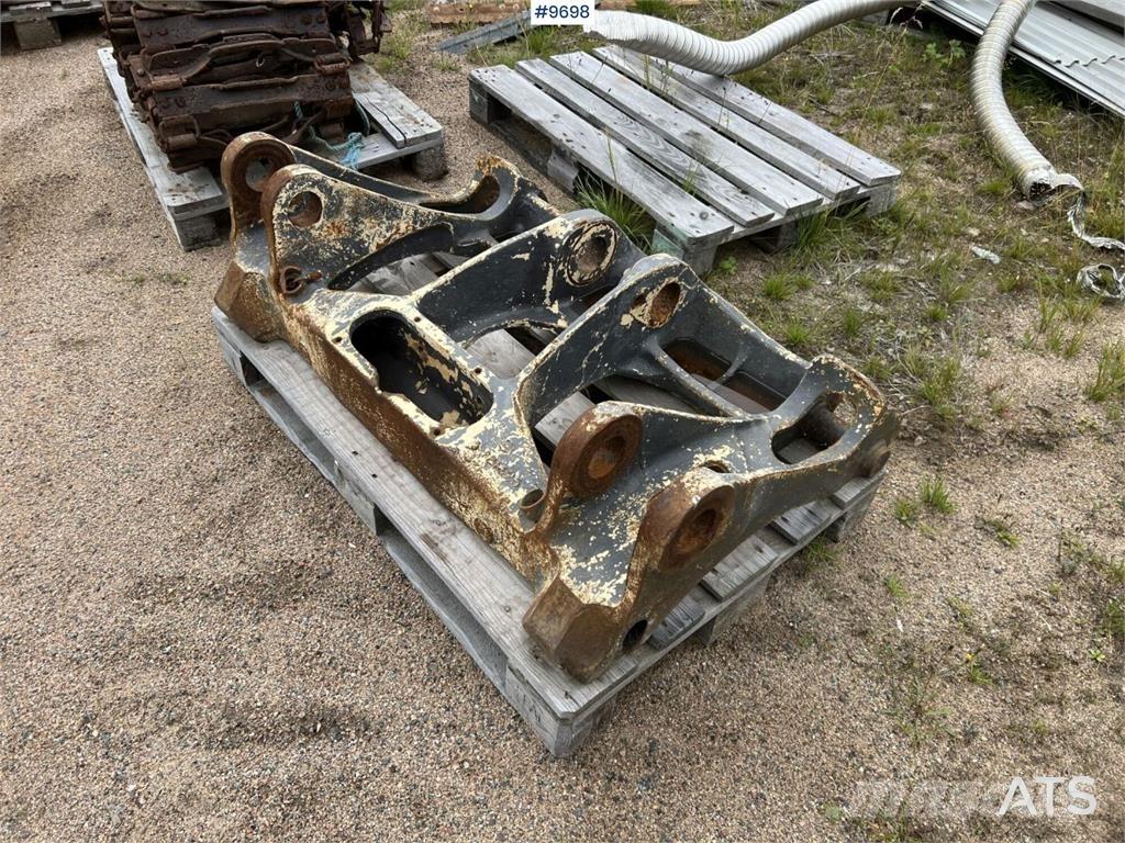 Volvo bracket Other