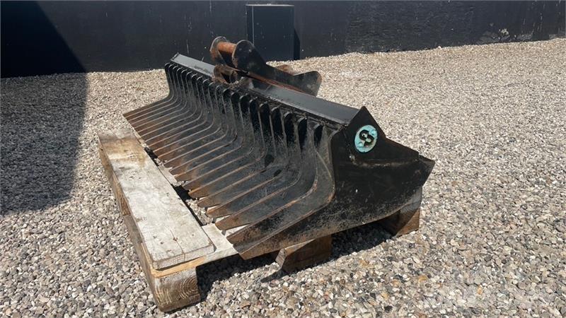  CP Metal Farm Equipment - Others