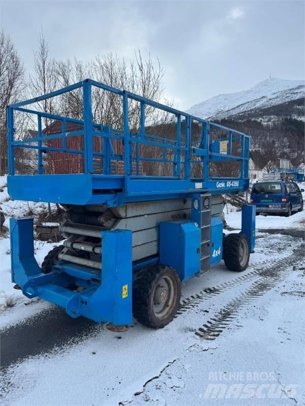 Genie 4390 Scissor Lifts