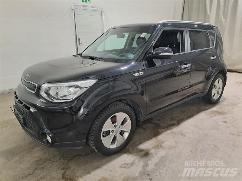 Kia Soul Automobiles / SUVS