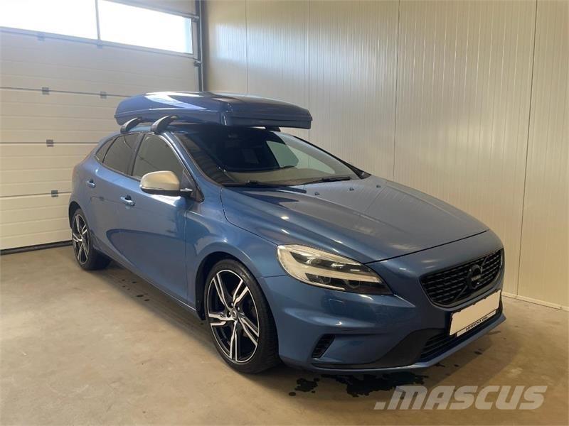 Volvo V40 Automobiles / SUVS