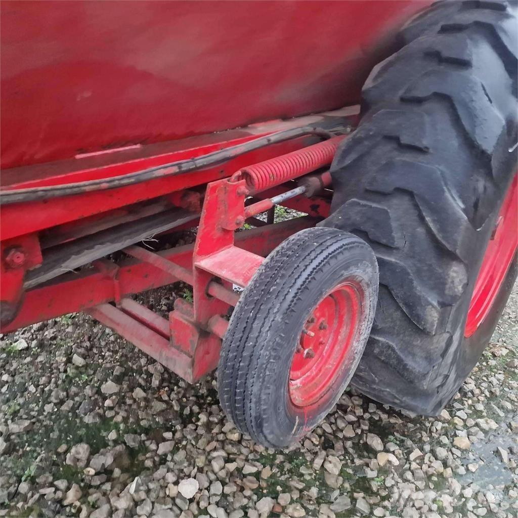 Bredal B50 Mineral spreaders
