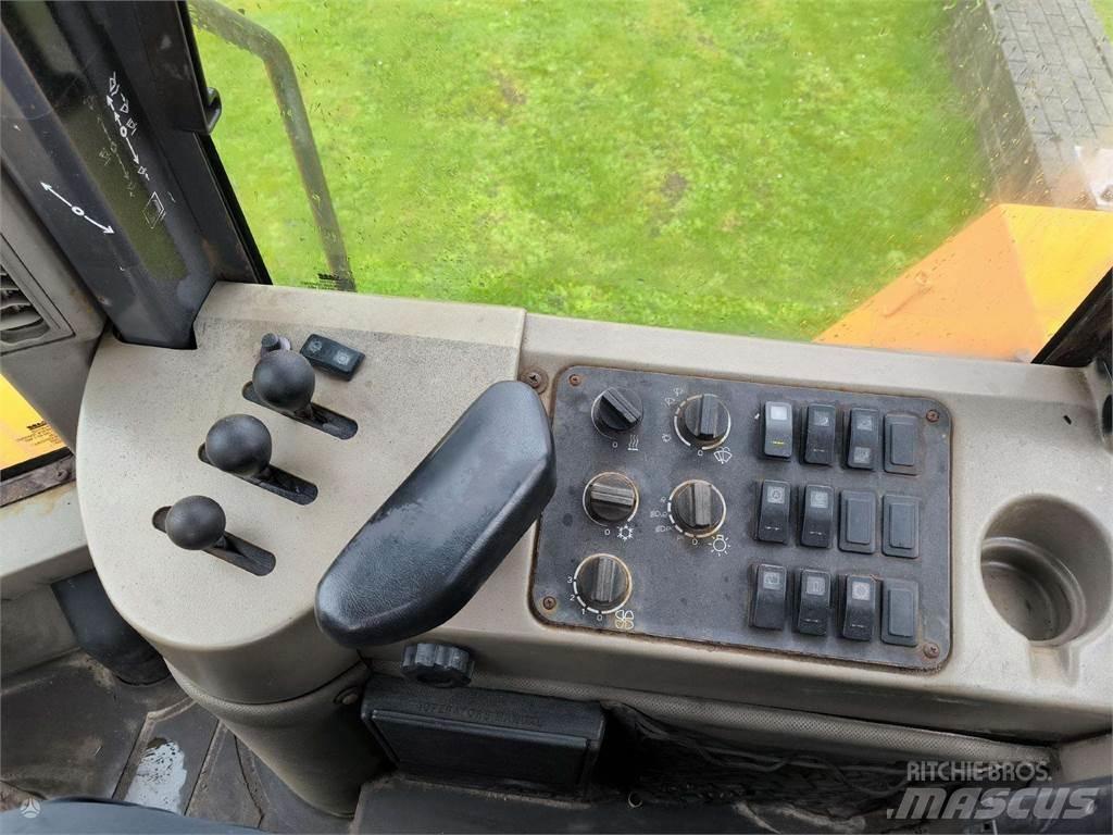 CASE 821C Wheel Loaders