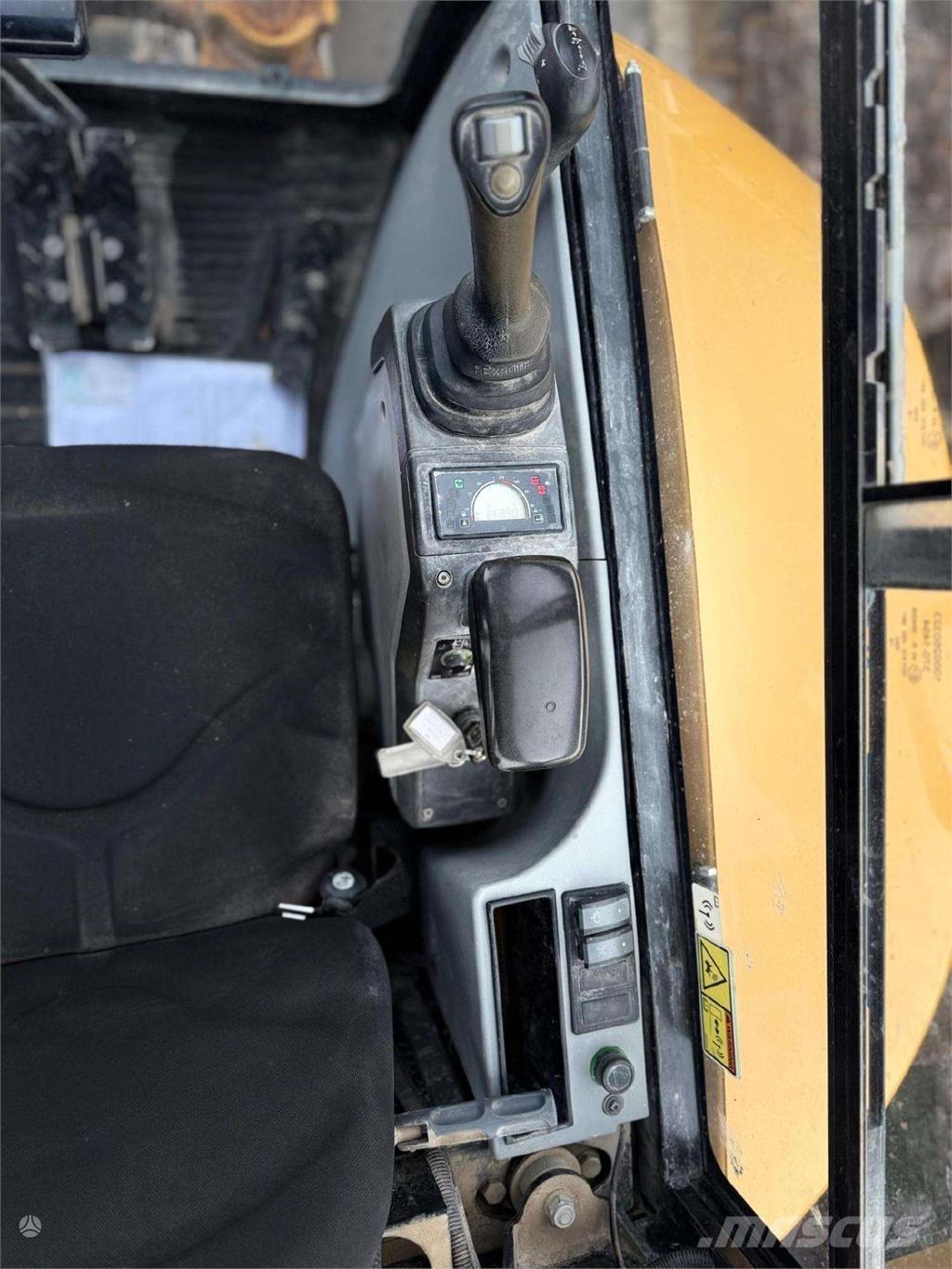 CAT 302.7 DCR Mini Excavators <7t (Mini Diggers)