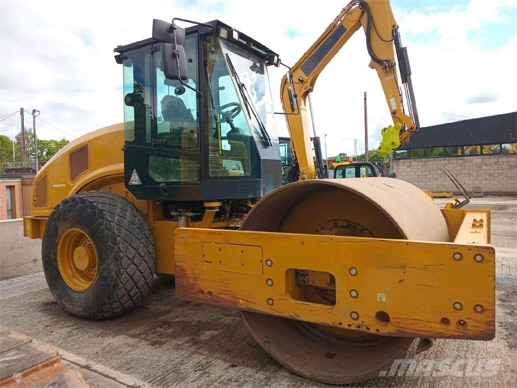 CAT CS 66 B Single drum rollers