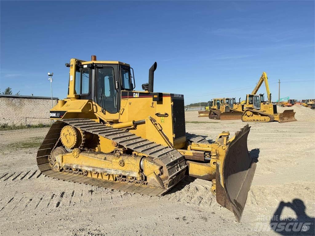 CAT D6M LGP Crawler dozers