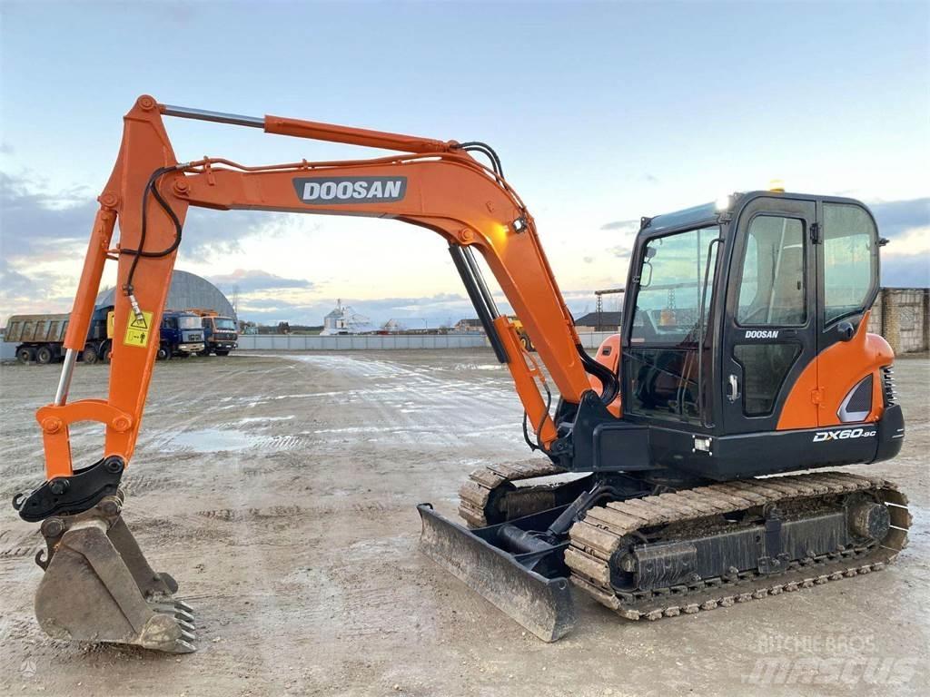 Doosan DX 60 C Mini Excavators <7t (Mini Diggers)