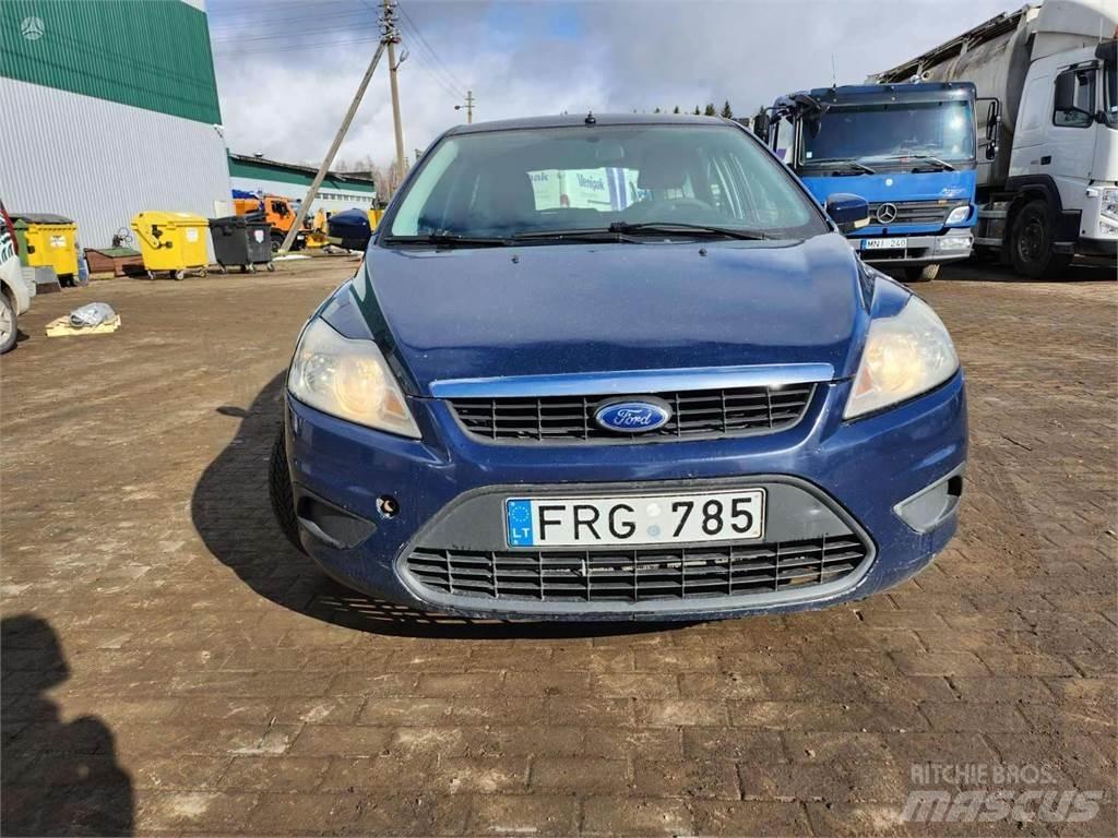 Ford  Automobiles / SUVS