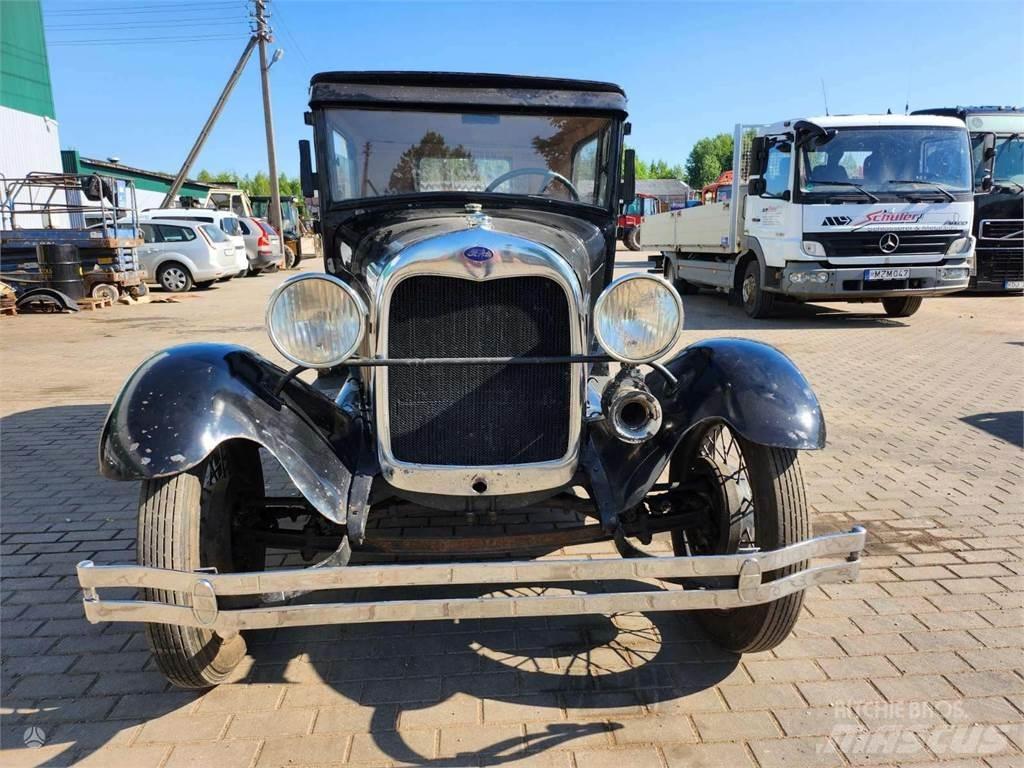 Ford  Automobiles / SUVS