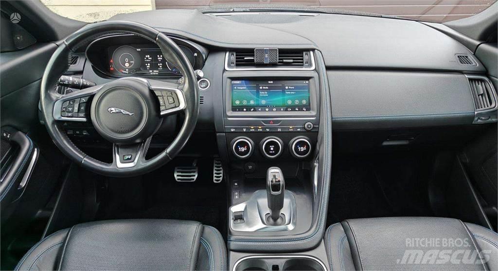 Jaguar  Automobiles / SUVS