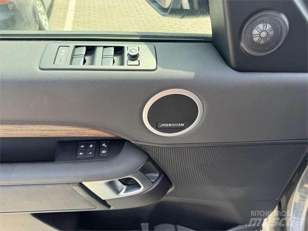 Land Rover  Automobiles / SUVS
