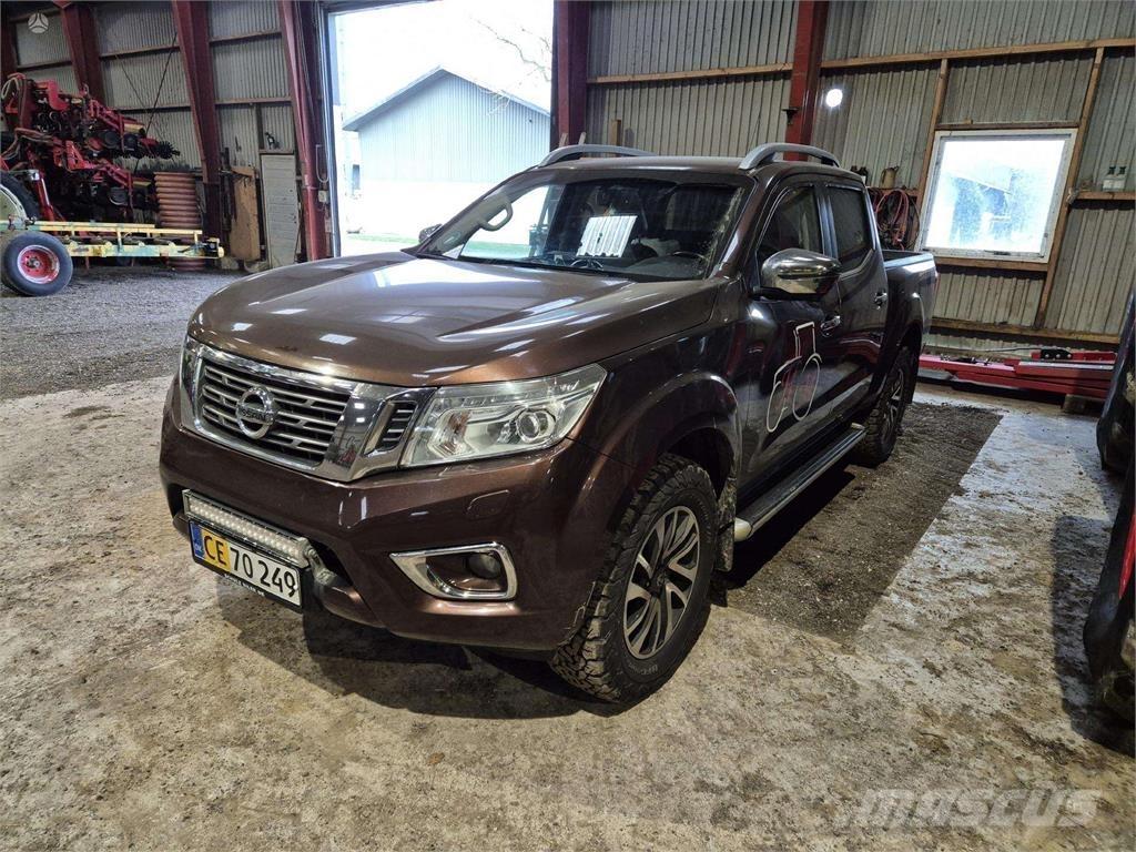 Nissan  Automobiles / SUVS