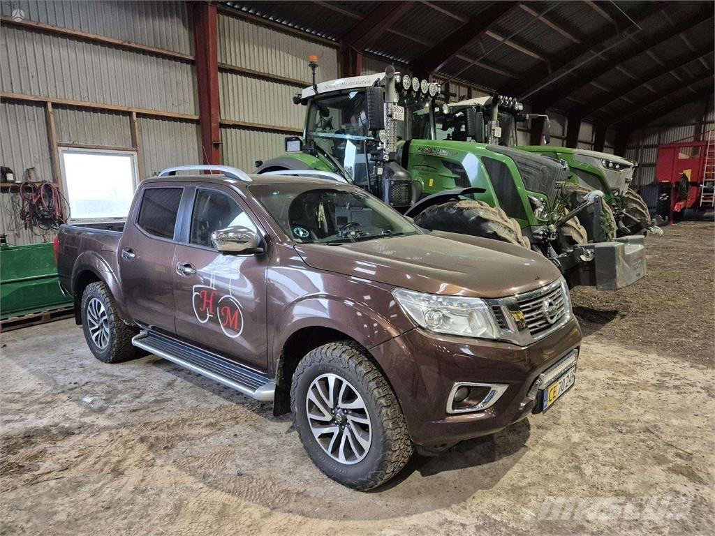 Nissan  Automobiles / SUVS