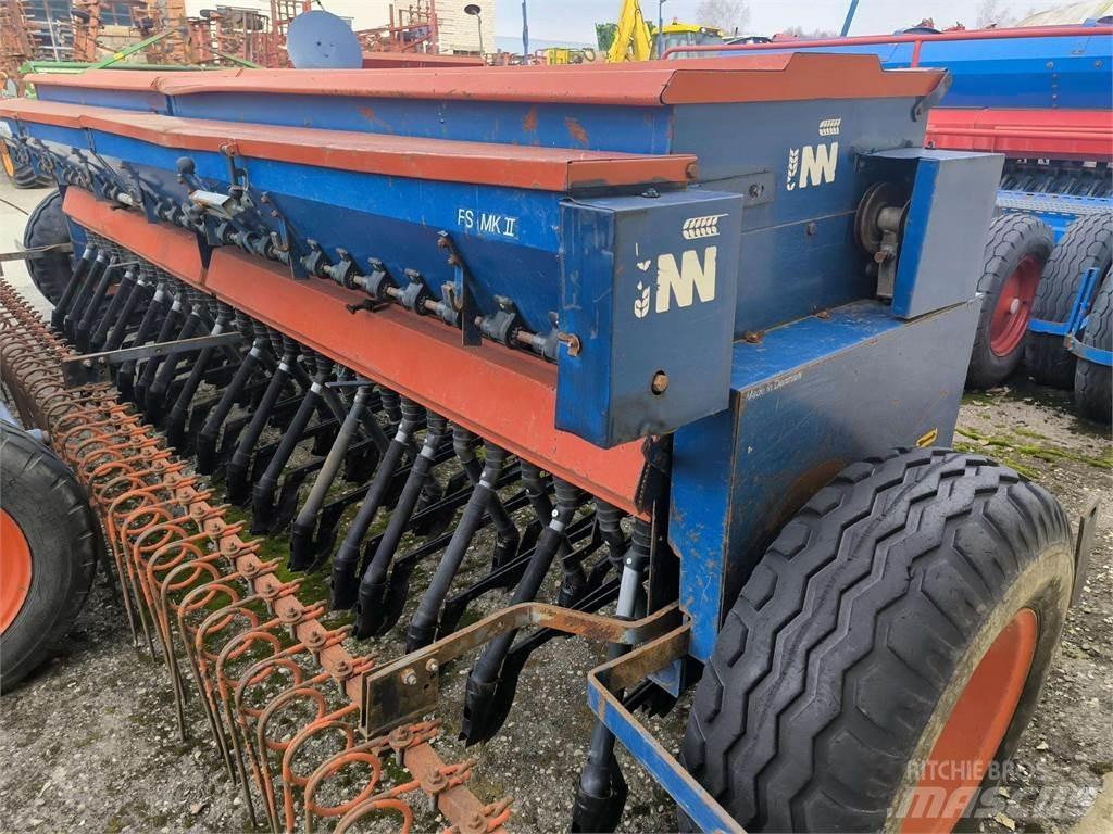 Nordsten CLF 400 Farm Drills