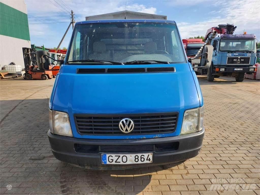 Volkswagen  Automobiles / SUVS