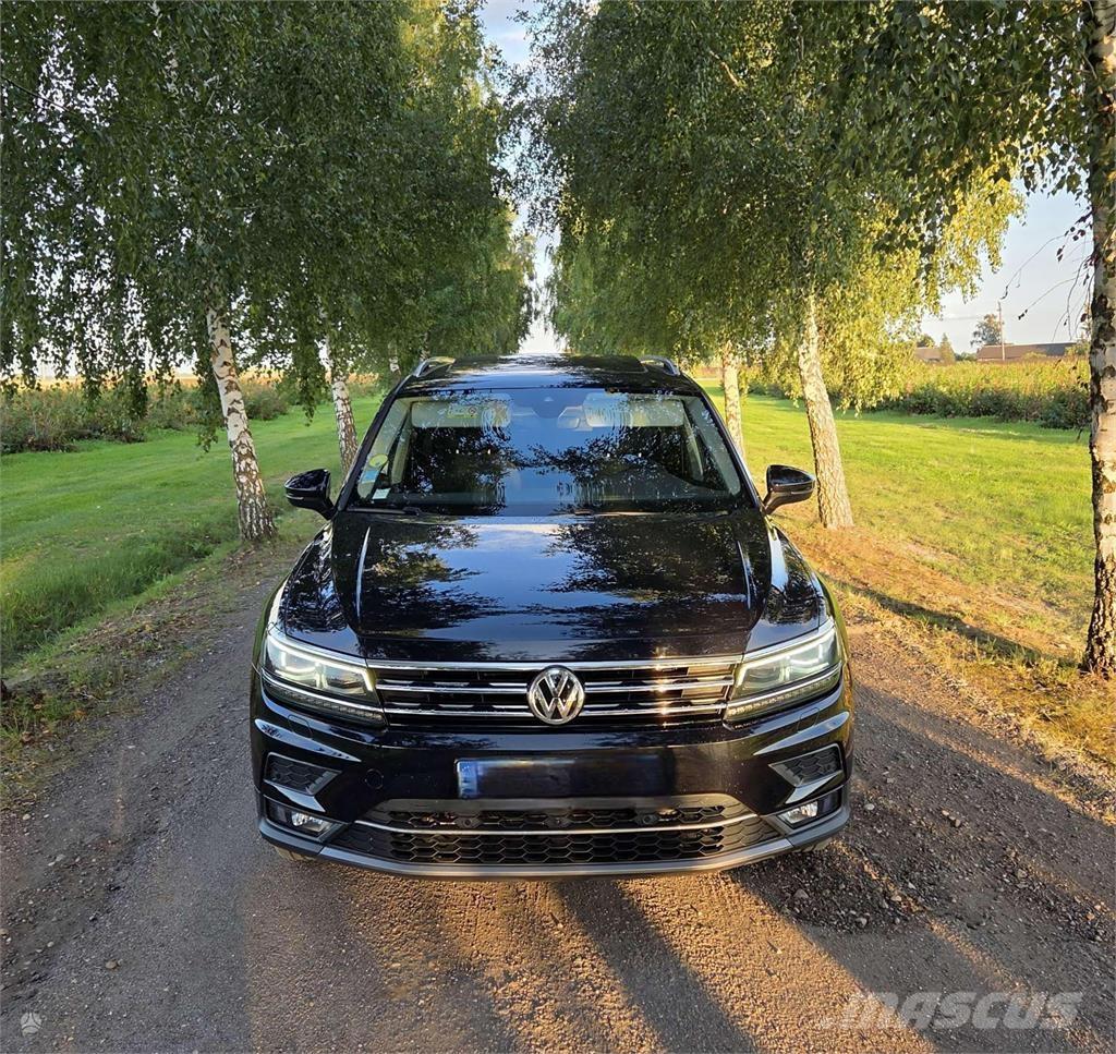 Volkswagen  Automobiles / SUVS