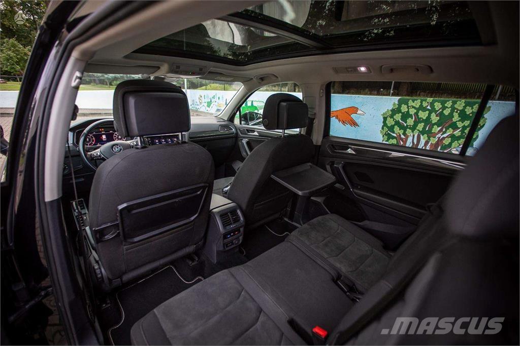 Volkswagen  Automobiles / SUVS