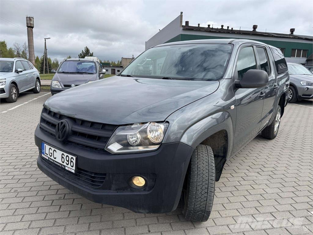 Volkswagen  Automobiles / SUVS