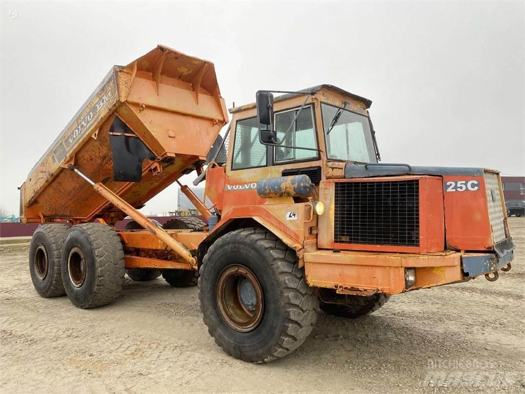 Volvo A25C , Nr.1 Articulated Dump Trucks (ADTs)