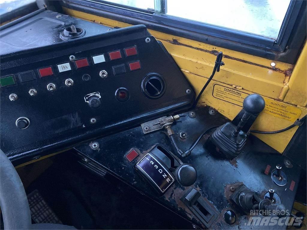 Volvo A25C , Nr. 5 Articulated Dump Trucks (ADTs)