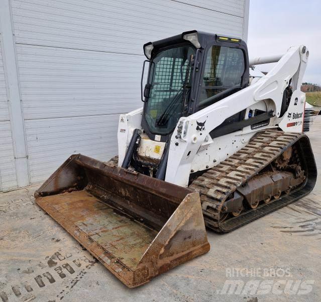 Bobcat T870 Skid Steer Loaders