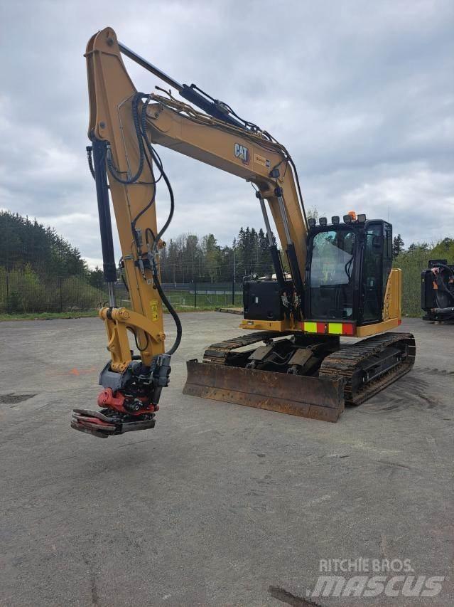 CAT 310 Mini Excavators <7t (Mini Diggers)