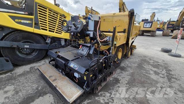 CAT AP300F Asphalt pavers