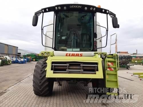 CLAAS Lexion 650 Combine Harvesters