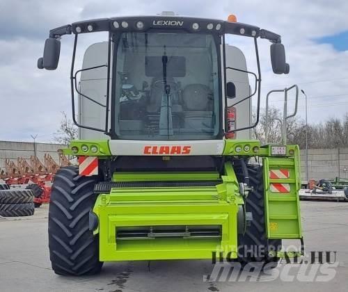 CLAAS Lexion 650 Combine Harvesters