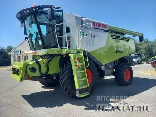 CLAAS Lexion 660 Combine Harvesters