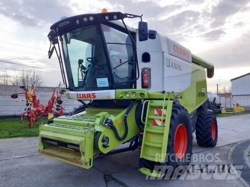 CLAAS Lexion 670 Combine Harvesters