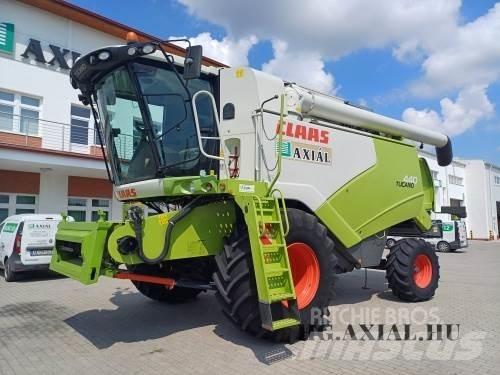 CLAAS Tucano 440 Combine Harvesters