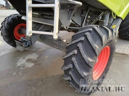 CLAAS Tucano 450 Combine Harvesters